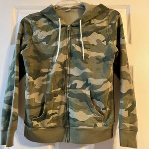 Green Camo old navy zip up hoodie